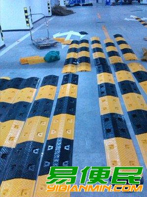 北京安装减速带公司68602216专业安装橡胶减速带 北京安装减速带公司68602216专业安装橡胶减速带