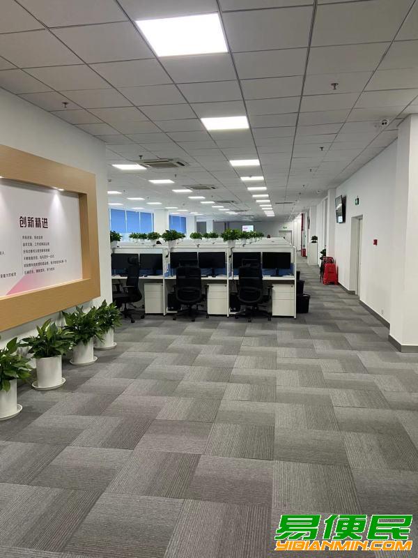 鄂州华容唯品会招募客服100名学生六险一金 包吃住 月休8天