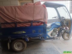 摩托三轮转让有图，价格面议。